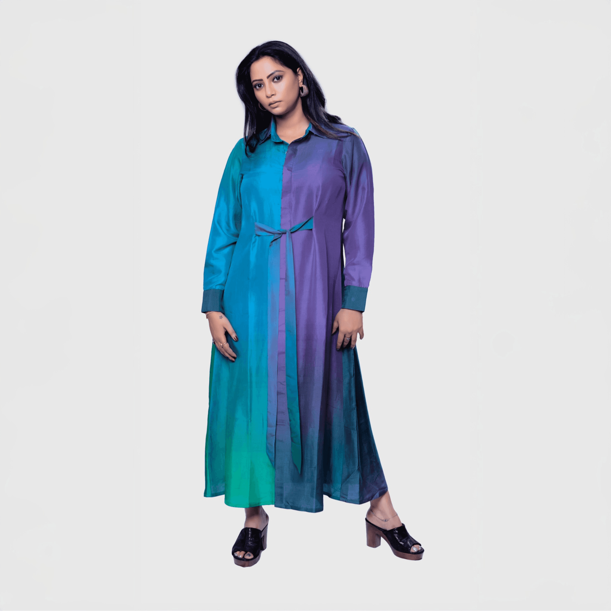 Luxury shaded maxi dress in gradient colors with long sleeves and a belted waist for elegant style